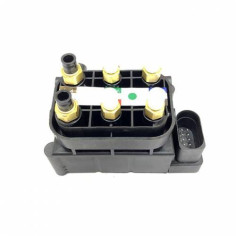 Блок клапанов пневмоподвески Airbagit для Bentley Mulsanne (2010-2020)