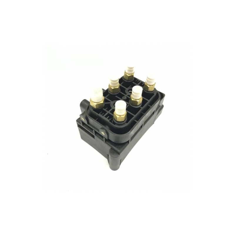 Блок клапанов пневмоподвески AirBagit для Volkswagen Phaeton (2002-2016)