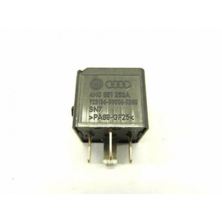 Реле компрессора пневмоподвески для Volkswagen Touareg NF II (2010-2018)