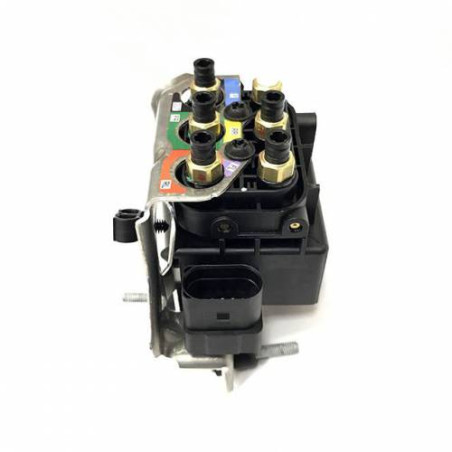 Блок клапанов пневмоподвески для Porsche Cayenne 958 (2010-2018)